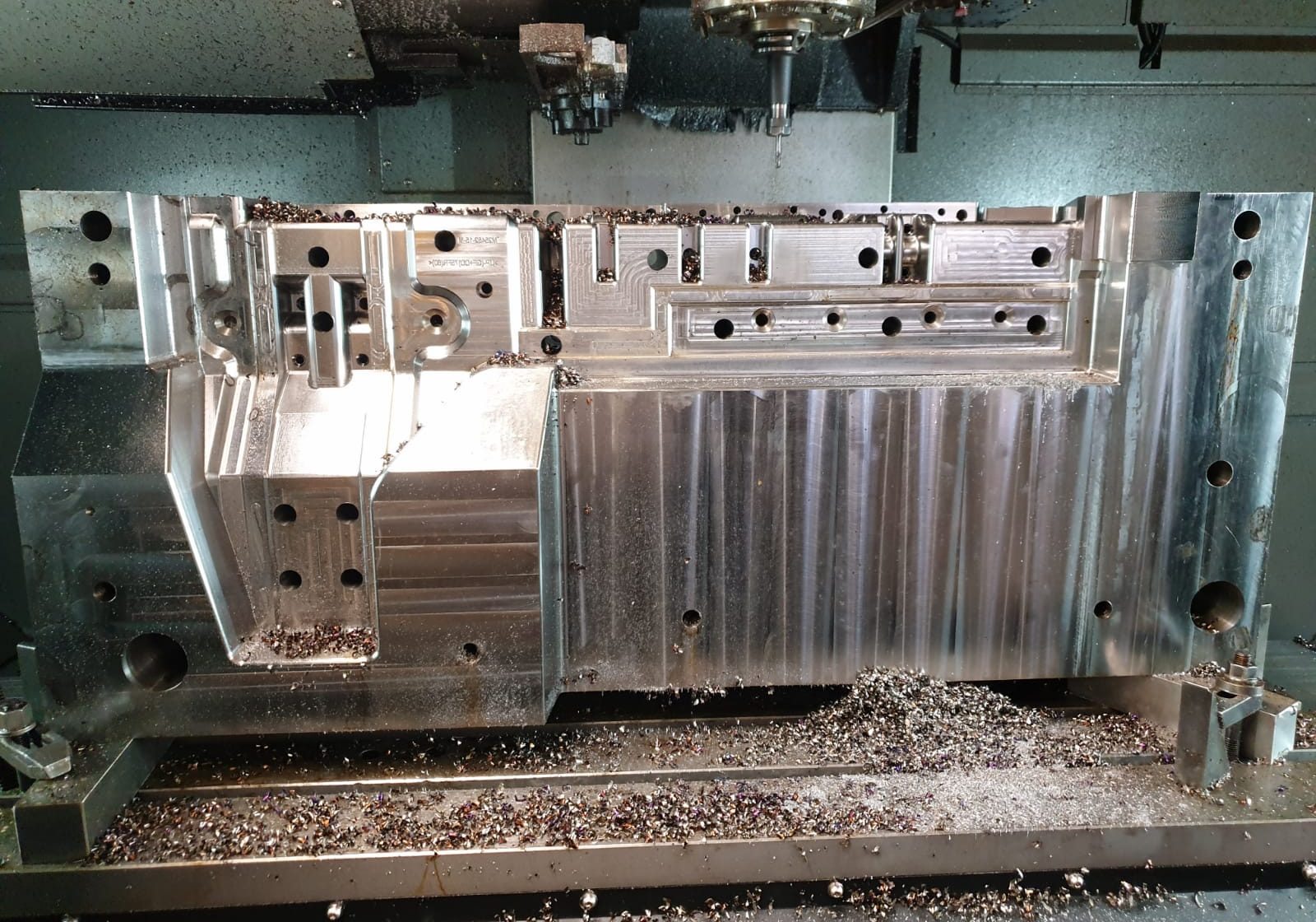 cnc manufacturing & tooling